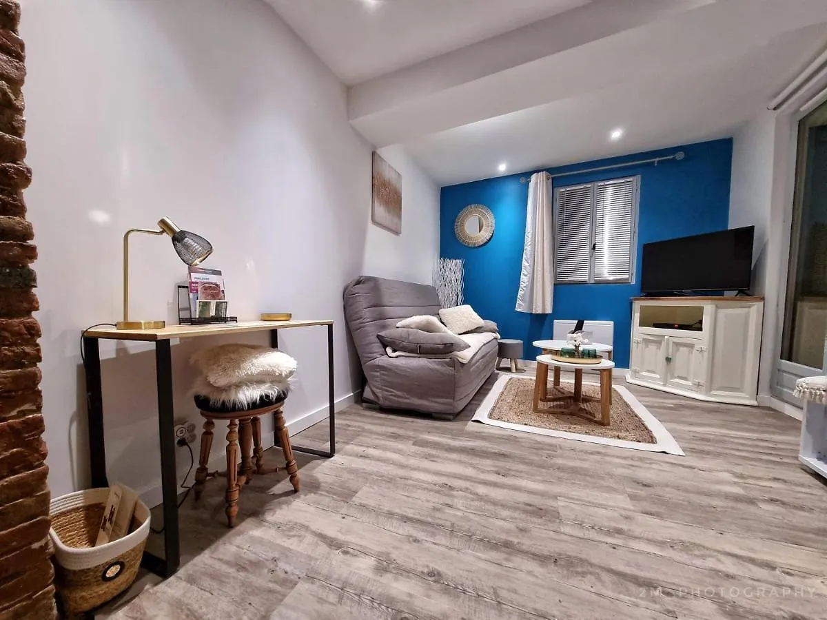 Logis Sainte Claire Apartment Montauban