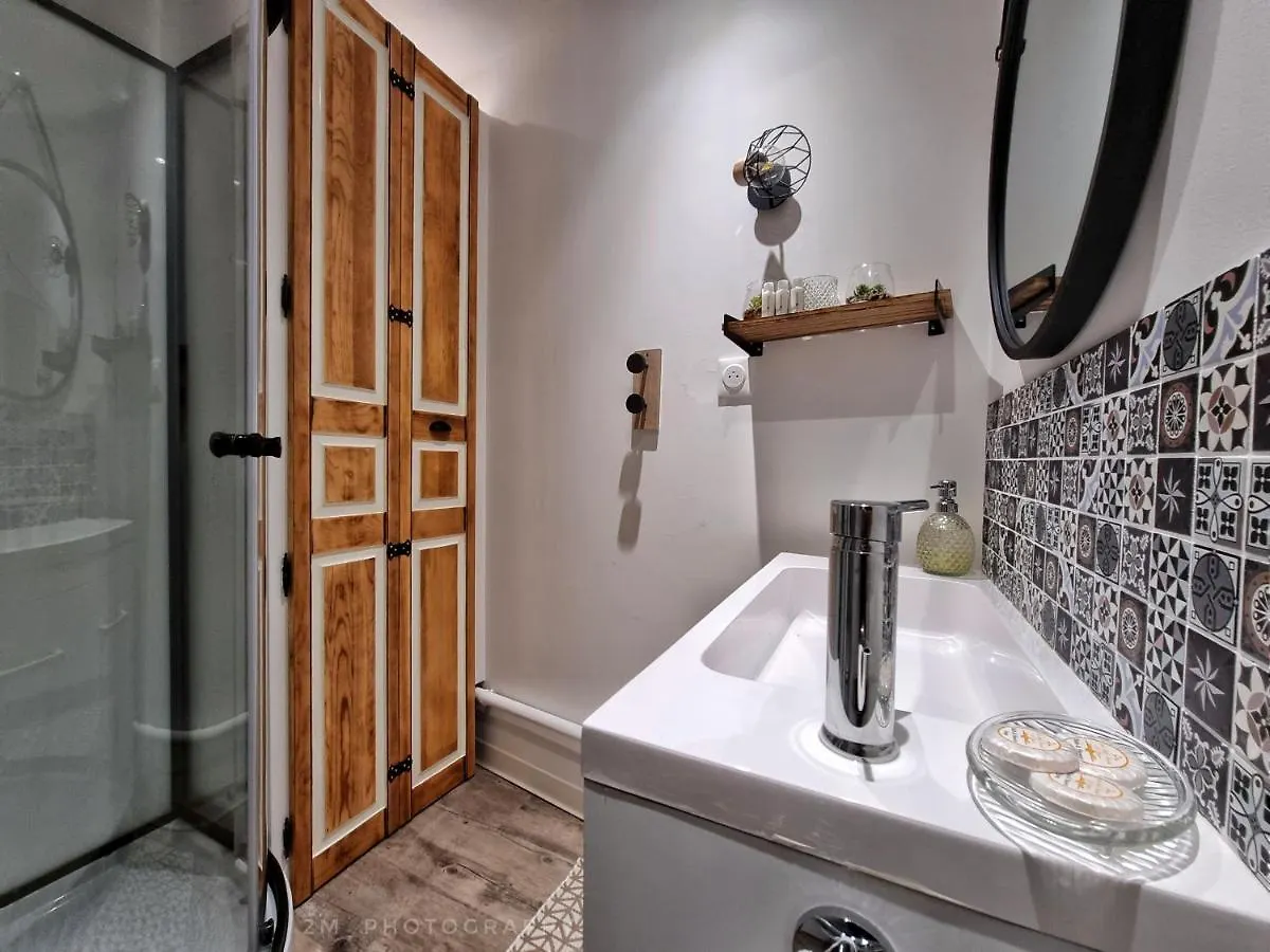 Logis Sainte Claire Apartment Montauban